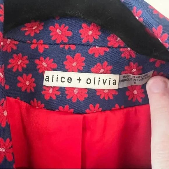 498 Alice + Olivia Greyson Double Button Blazer - Navy Multi - Picture 6 of 9